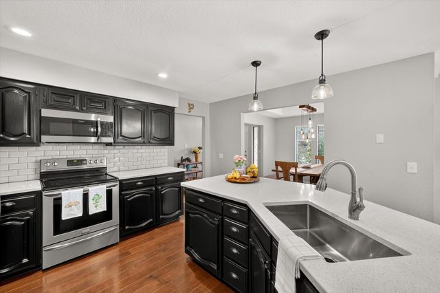 1406 Spyglass Drive, Mansfield, TX 76063