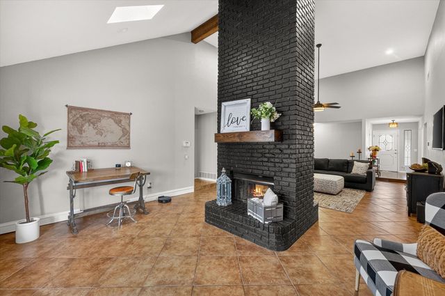 1406 Spyglass Drive, Mansfield, TX 76063