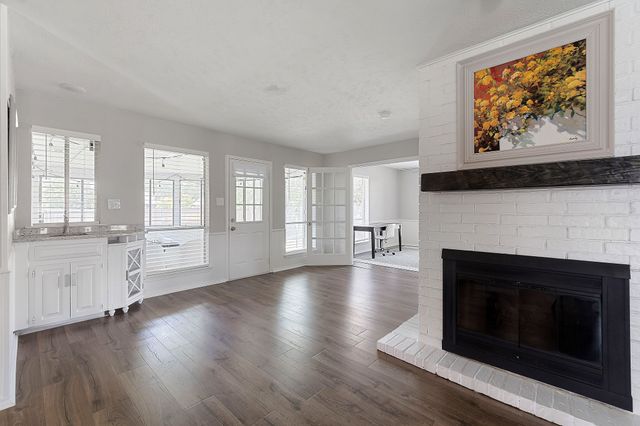 2001 Papeete Drive, Plano, TX 75075