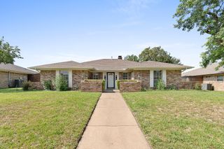 2001 Papeete Drive, Plano, TX 75075