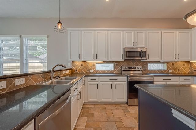 7214 Glenwick Court, Cypress, TX 77433
