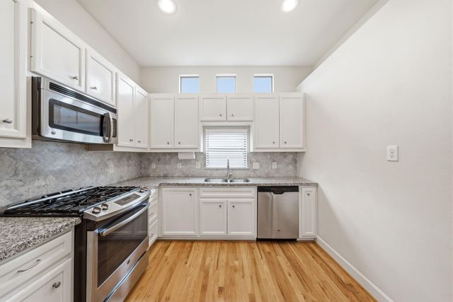 8710 Beverlyhill Street 302, Houston, TX 77063