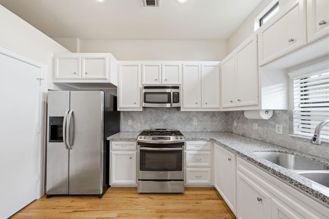 8710 Beverlyhill Street 302, Houston, TX 77063