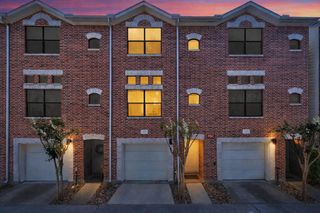 8710 Beverlyhill Street 302, Houston, TX 77063