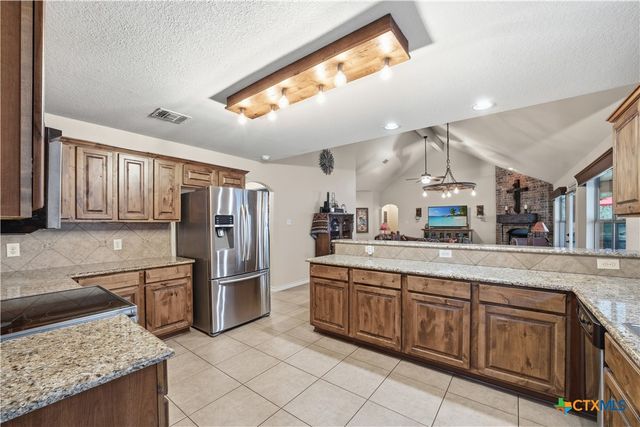 1777 Crossbow Drive, Canyon Lake, TX 78133