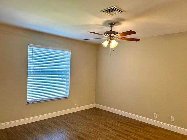 2811 SW 15th Street, Delray Beach, FL 33445