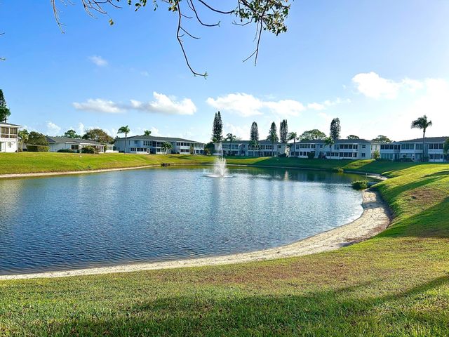 2811 SW 15th Street, Delray Beach, FL 33445