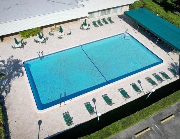 2811 SW 15th Street, Delray Beach, FL 33445