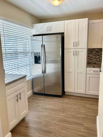 2811 SW 15th Street, Delray Beach, FL 33445