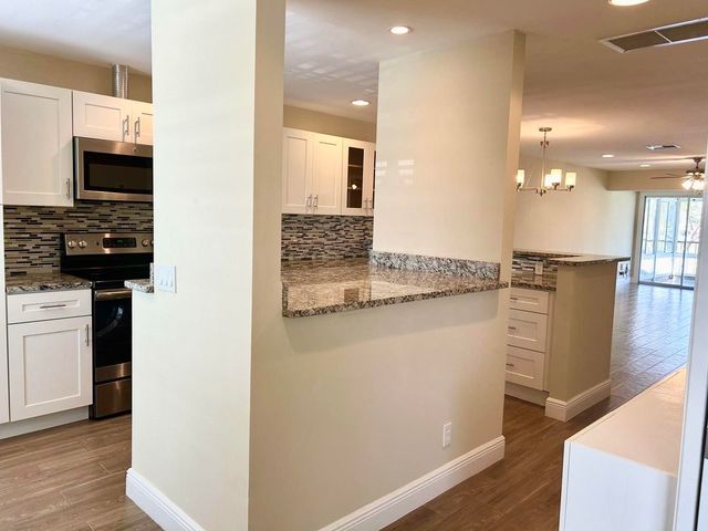 2811 SW 15th Street, Delray Beach, FL 33445