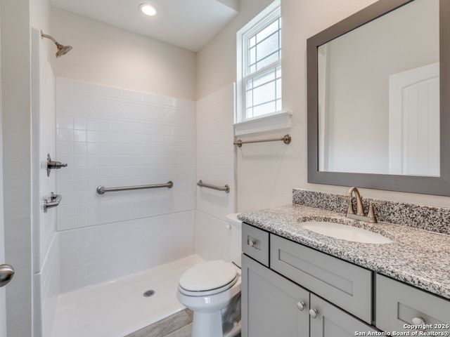 178 Lost Maples Way, Marion, TX 78124