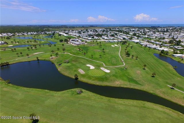 467 Egret Circle, Barefoot Bay, FL 32976