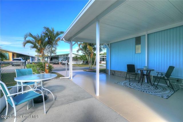467 Egret Circle, Barefoot Bay, FL 32976
