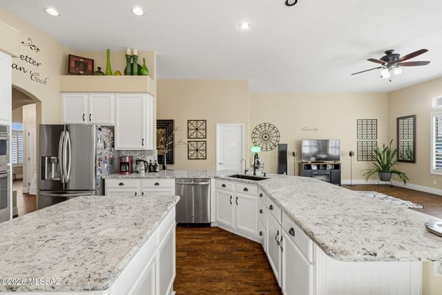 11597 N Meadow Sage Drive, Tucson, AZ 85737