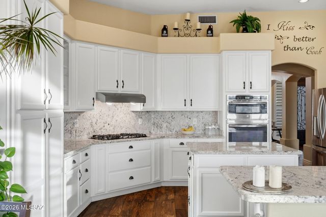 11597 N Meadow Sage Drive, Tucson, AZ 85737