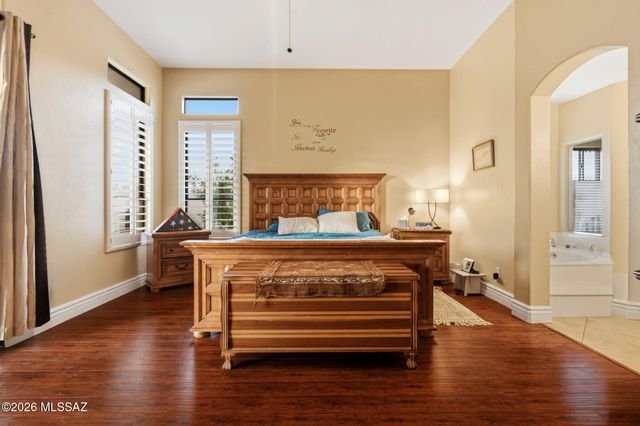 11597 N Meadow Sage Drive, Tucson, AZ 85737