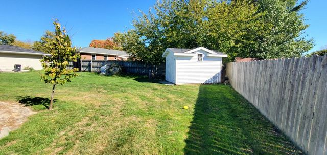 1720 Rondo Street SE, Kentwood, MI 49508