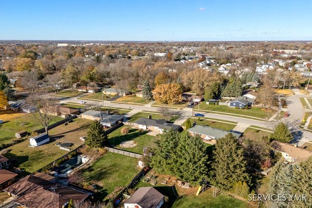 1720 Rondo Street SE, Kentwood, MI 49508