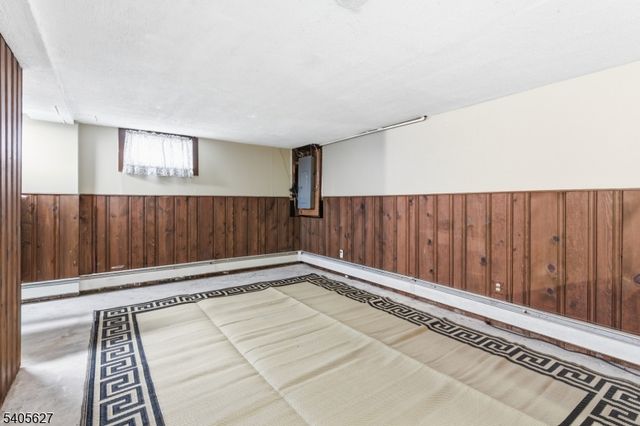 90 Coolidge Ave, Carteret Boro, NJ 07008