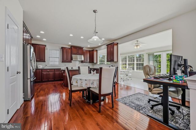723 PARKMAN DR, Bear, DE 19701