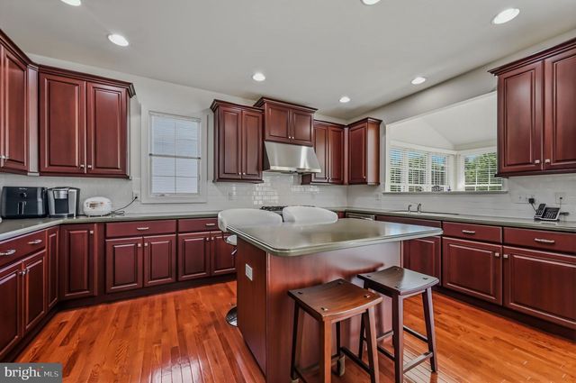 723 PARKMAN DR, Bear, DE 19701