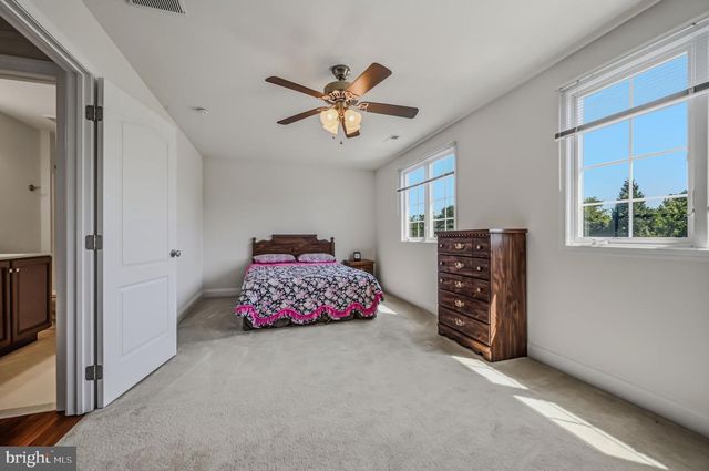 723 PARKMAN DR, Bear, DE 19701