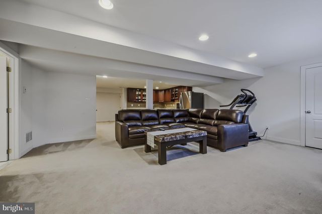723 PARKMAN DR, Bear, DE 19701