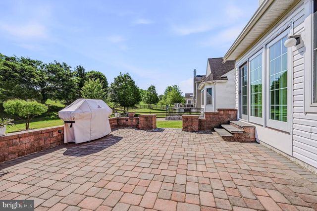 723 PARKMAN DR, Bear, DE 19701