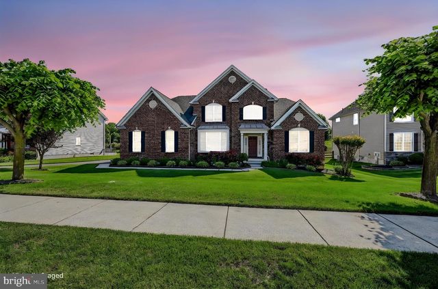 723 PARKMAN DR, Bear, DE 19701