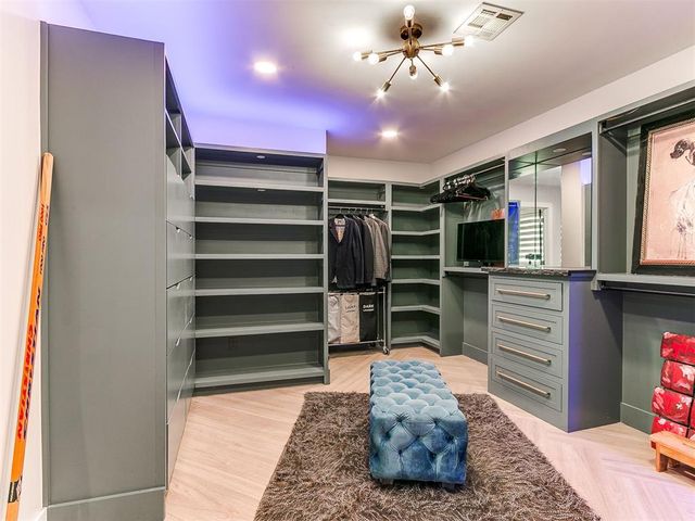 2621 NW 59th Street, Oklahoma City, OK 73112