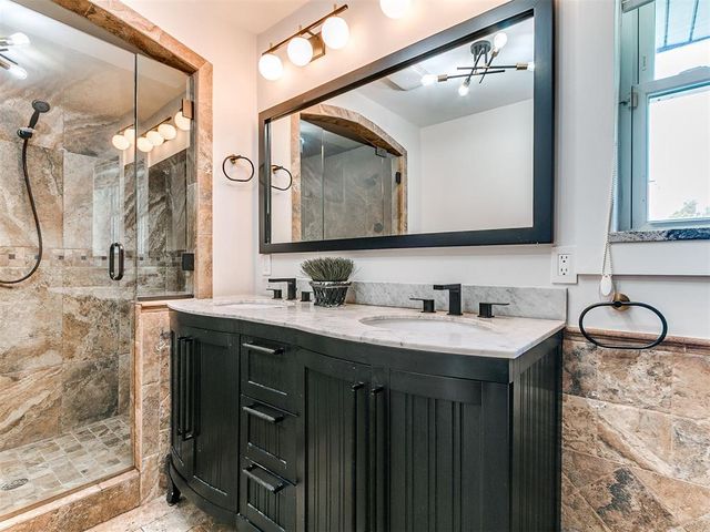 2621 NW 59th Street, Oklahoma City, OK 73112