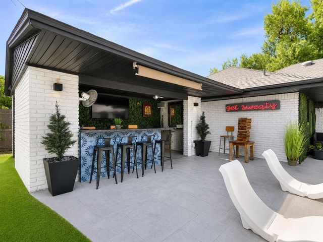 2621 NW 59th Street, Oklahoma City, OK 73112