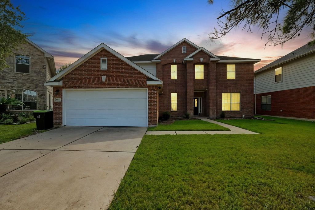 3211 Woods Canyon Court, Missouri City, TX 77459