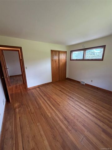 20 Hutchinson Road, Carmel, NY 10512
