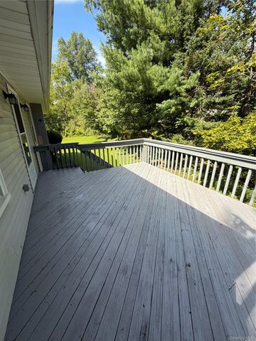 20 Hutchinson Road, Carmel, NY 10512