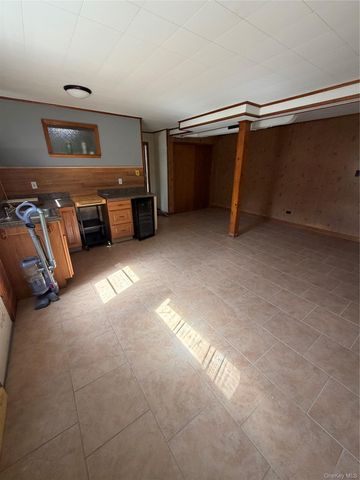 20 Hutchinson Road, Carmel, NY 10512