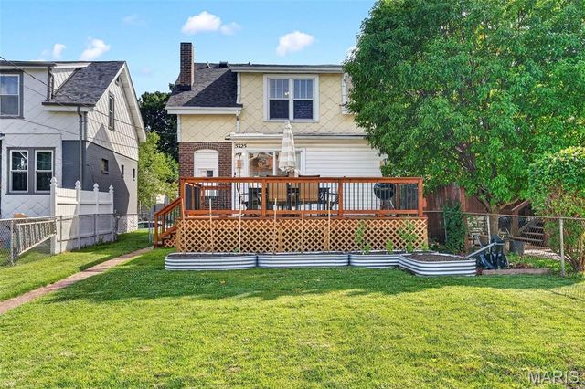 5325 Quincy Street, St Louis, MO 63109