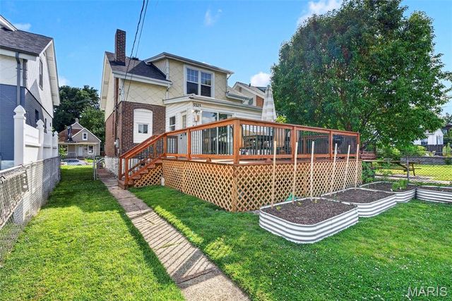 5325 Quincy Street, St Louis, MO 63109