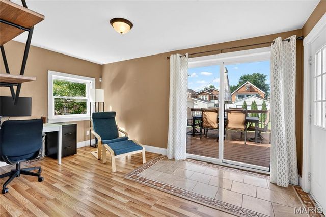 5325 Quincy Street, St Louis, MO 63109