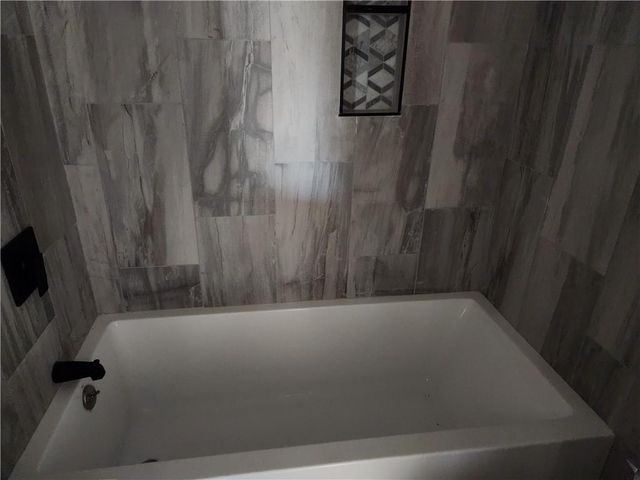 4412 N Jackson Avenue, Kansas City, MO 64117