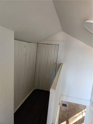 4412 N Jackson Avenue, Kansas City, MO 64117