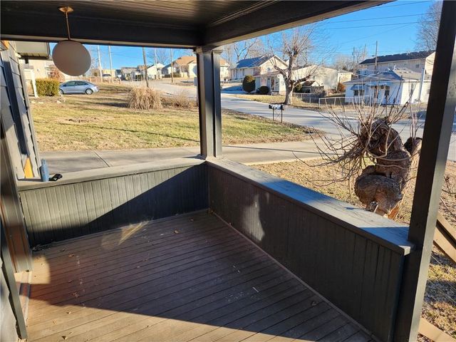 4412 N Jackson Avenue, Kansas City, MO 64117