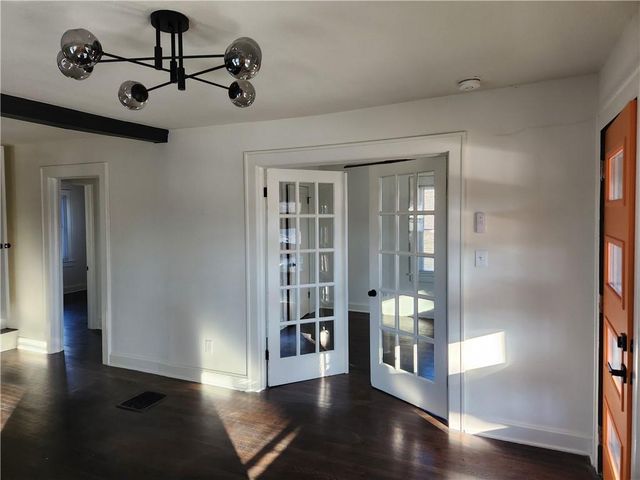 4412 N Jackson Avenue, Kansas City, MO 64117