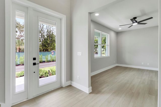 1013 NE Orange Avenue, Jensen Beach, FL 34957