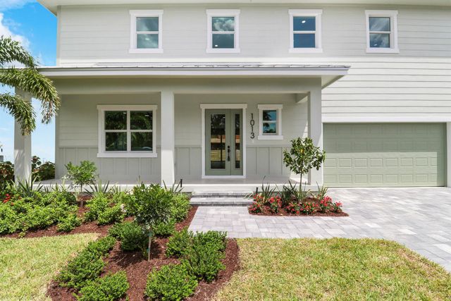 1013 NE Orange Avenue, Jensen Beach, FL 34957