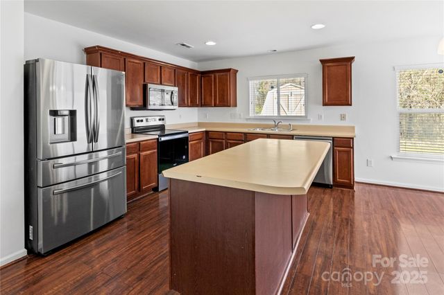 12502 Cumberland Cove Drive, Charlotte, NC 28273