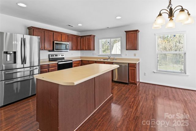 12502 Cumberland Cove Drive, Charlotte, NC 28273