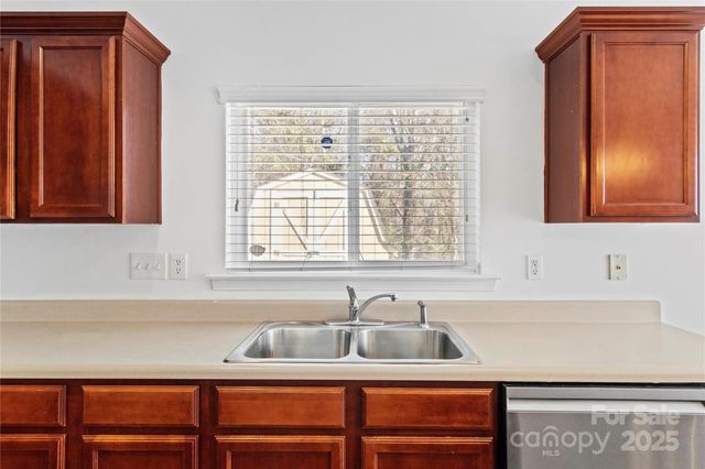 12502 Cumberland Cove Drive, Charlotte, NC 28273