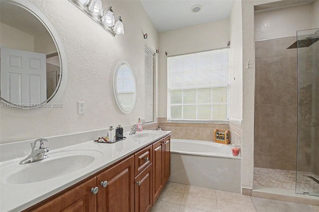 17113 SW 215th Ter, Miami, FL 33187