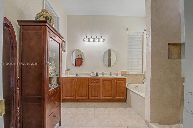 17113 SW 215th Ter, Miami, FL 33187